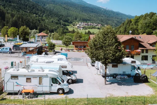 Area sosta camper Caldes