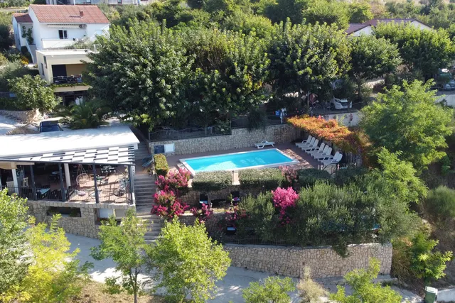 Odmoree Camp & Hostel
