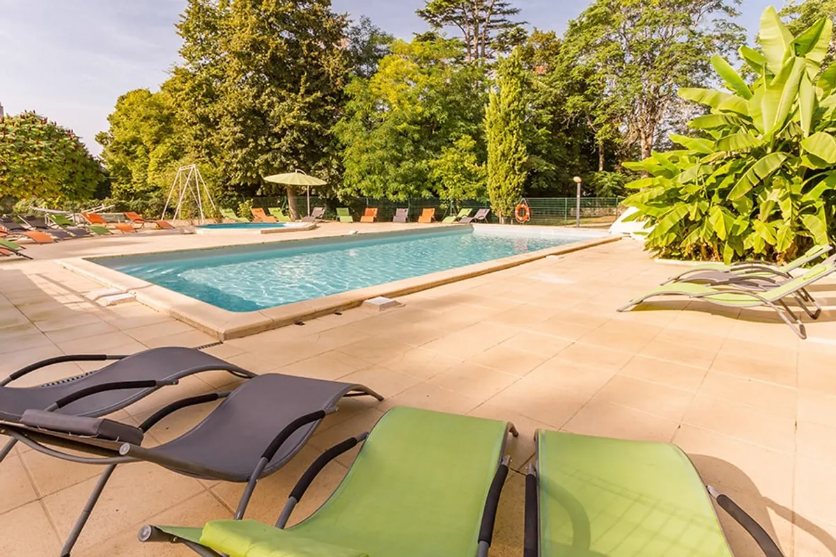 Camping Le Petit Trianon de Saint Ustre, foto 2