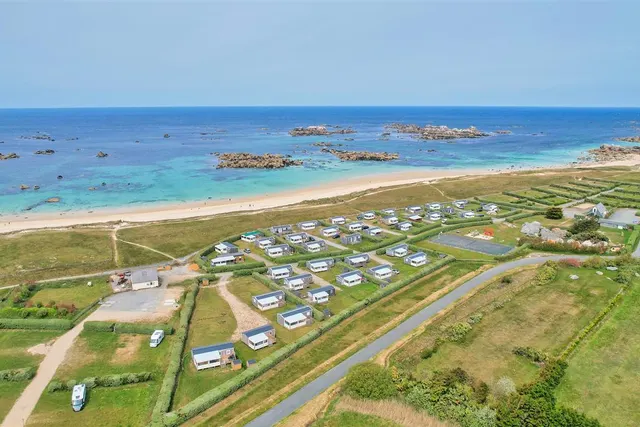 Aire de Camping-Car Plage de Meneham Finistère nord