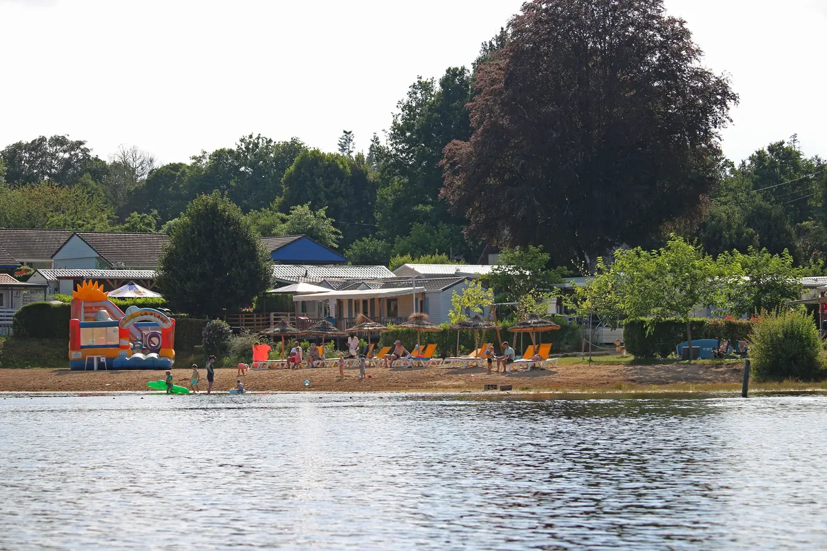 Flower Camping Le Port de Neuvic, foto 2