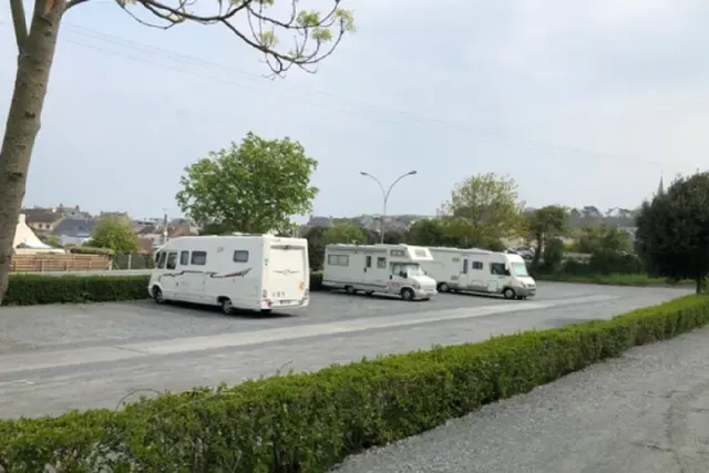 Aire communale d'Arromanches-les-Bains