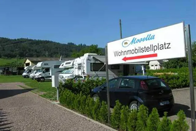 Wohnmobilstellplatz „Im Weinberg“