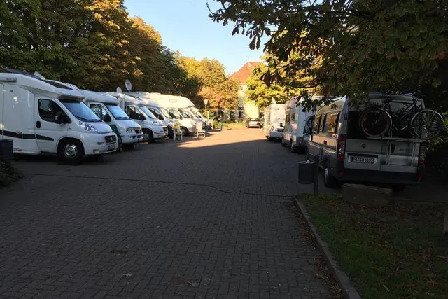 In den Schlossgärten, Wohnmobil Stellplatz V+E Bad Bergzabern