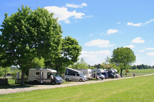Wohnmobilstellplatz beim Bauernhausmuseum - Ödenwaldstetten