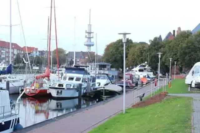 Wohnmobilstellplatz Friesentherme Emden