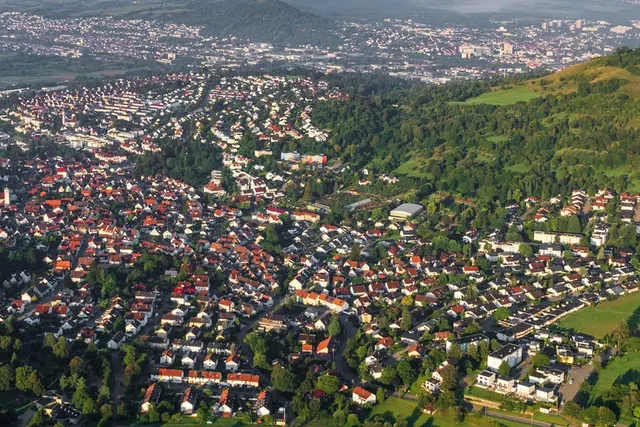 Wohnmobilstellplatz Waldfreibad Eningen