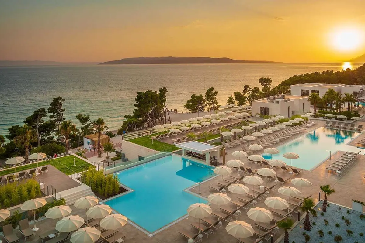 Khalani Beach Hotel